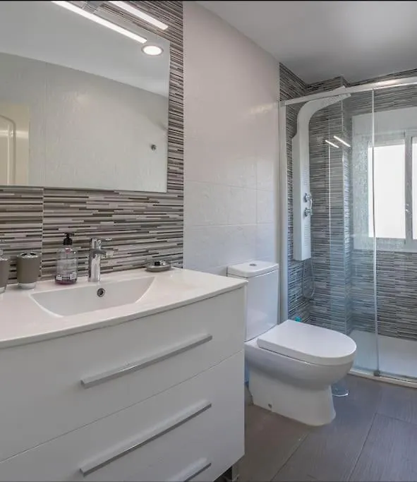 Apartamento Luminoso Apartamento Centro Triana Sevilla 0*,